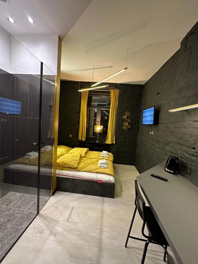 Darkhouse Versace Gold Лодзь Экстерьер фото